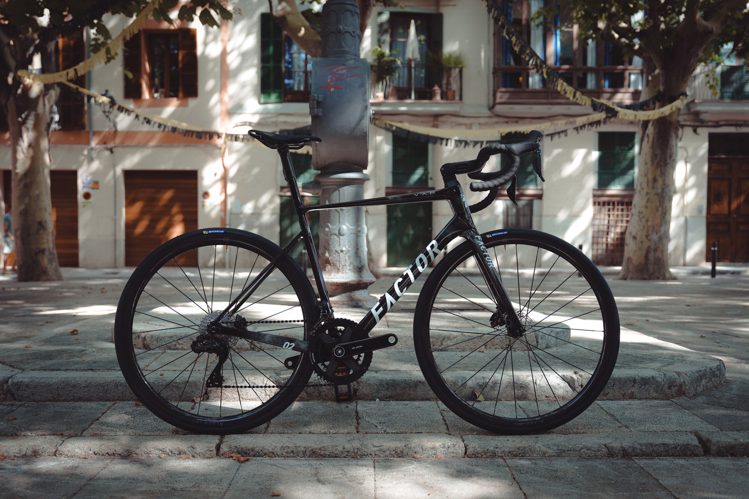 Bicicleta Factor O2 VAM Storm - Premium pack