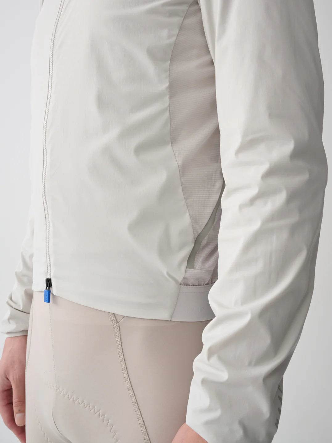 MAAP Weiße isolierte Thermojacke