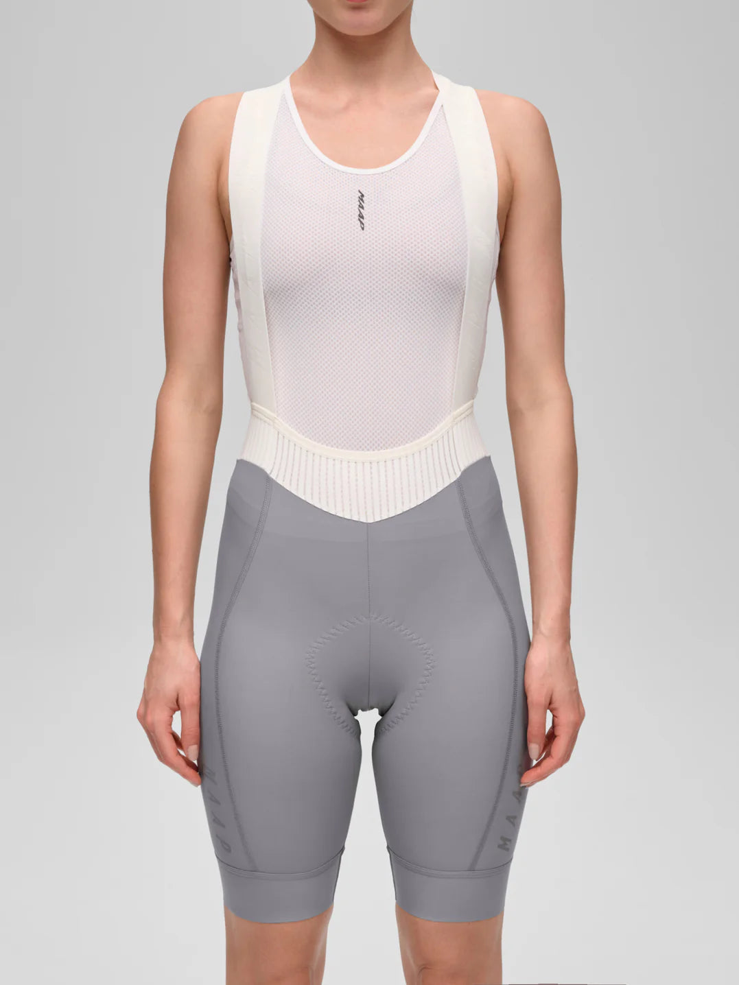 MAAP culotte corte de mujer Team Bib Evo color titanium