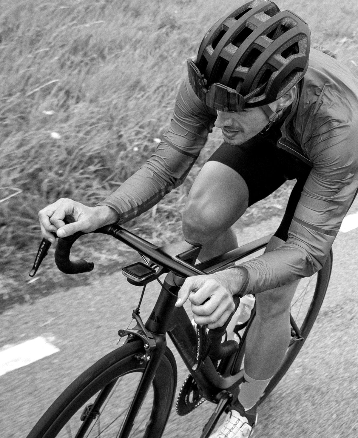 CASCO - POC- VENTRAL LITE NEGRO